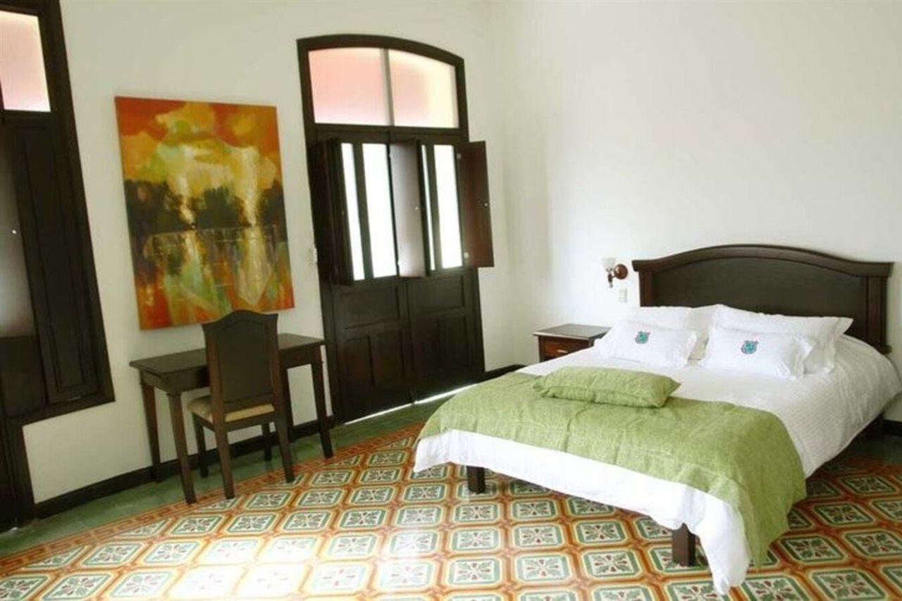 Casa Escobar Buga Hotel Luaran gambar