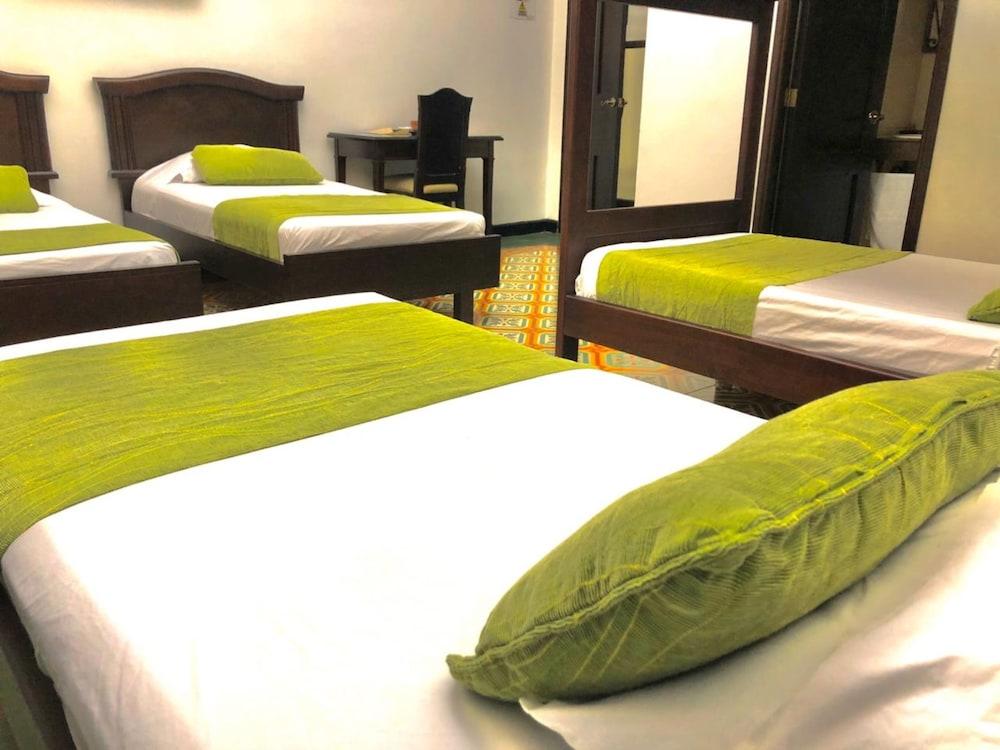 Casa Escobar Buga Hotel Luaran gambar