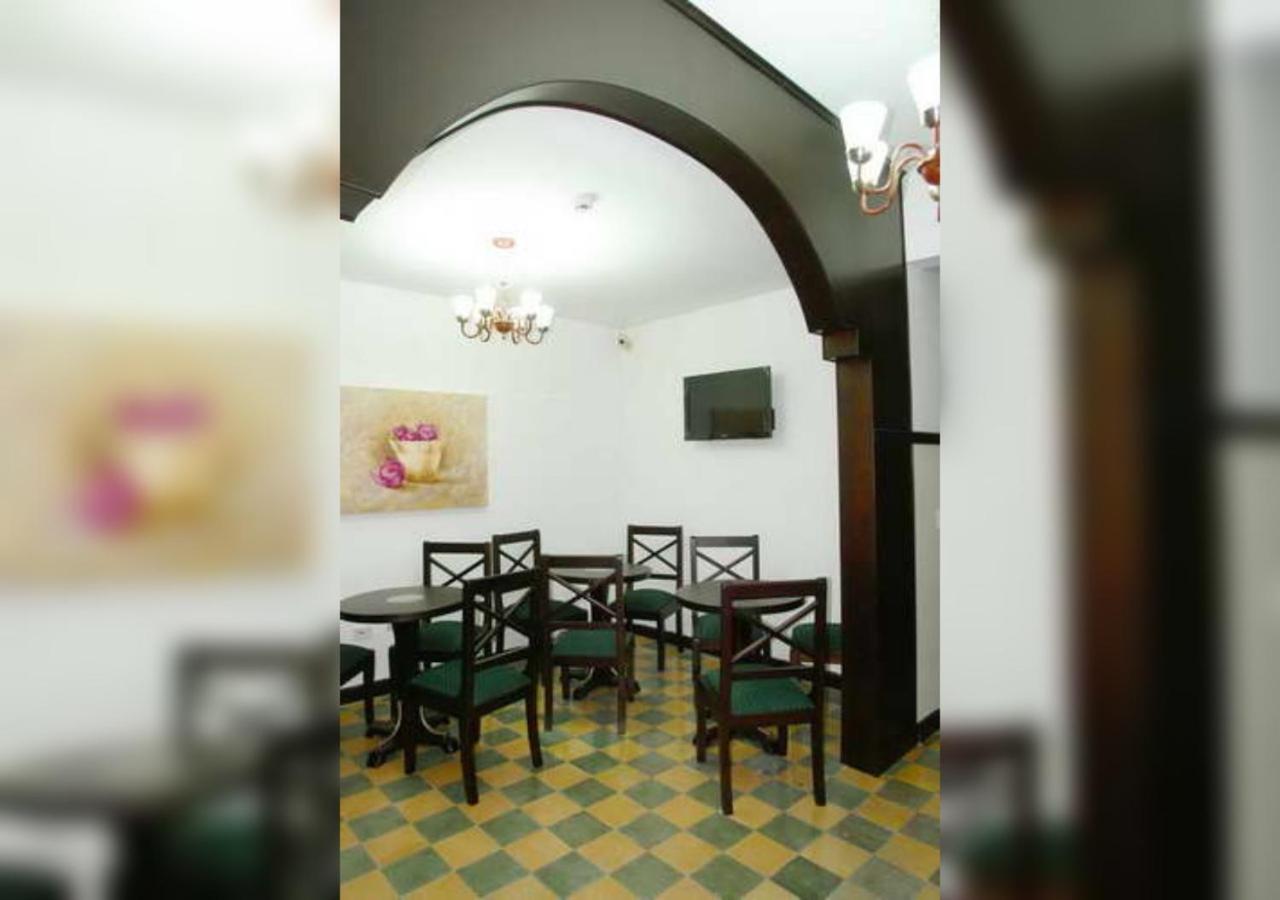 Casa Escobar Buga Hotel Luaran gambar