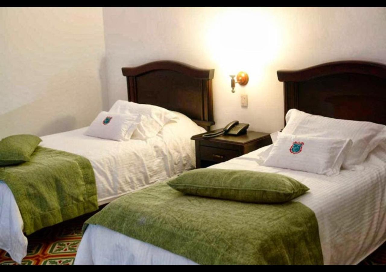 Casa Escobar Buga Hotel Luaran gambar