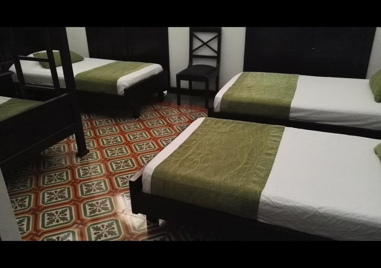 Casa Escobar Buga Hotel Luaran gambar