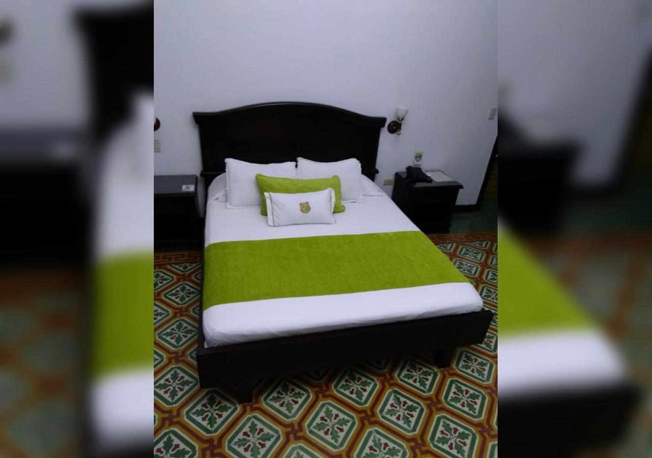 Casa Escobar Buga Hotel Luaran gambar