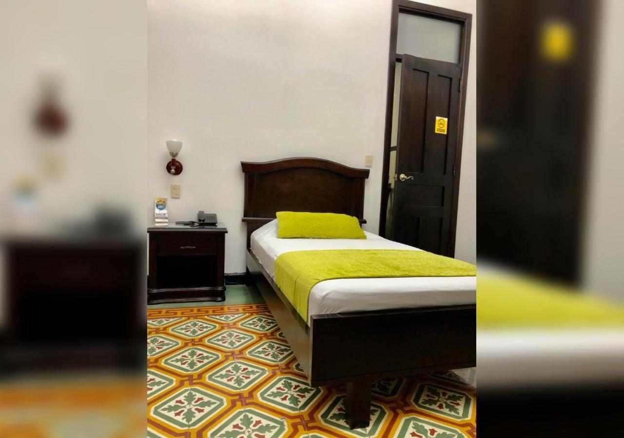 Casa Escobar Buga Hotel Luaran gambar