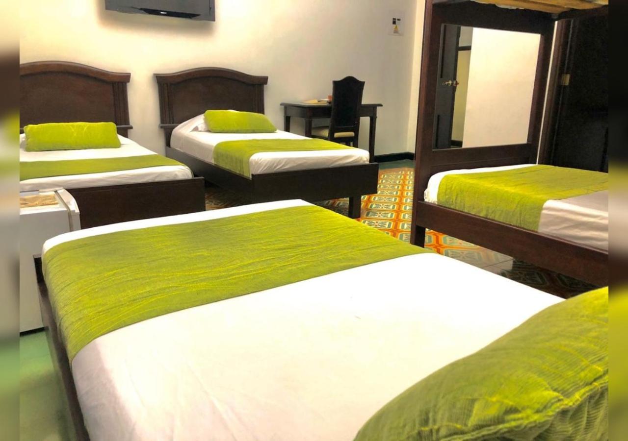 Casa Escobar Buga Hotel Luaran gambar