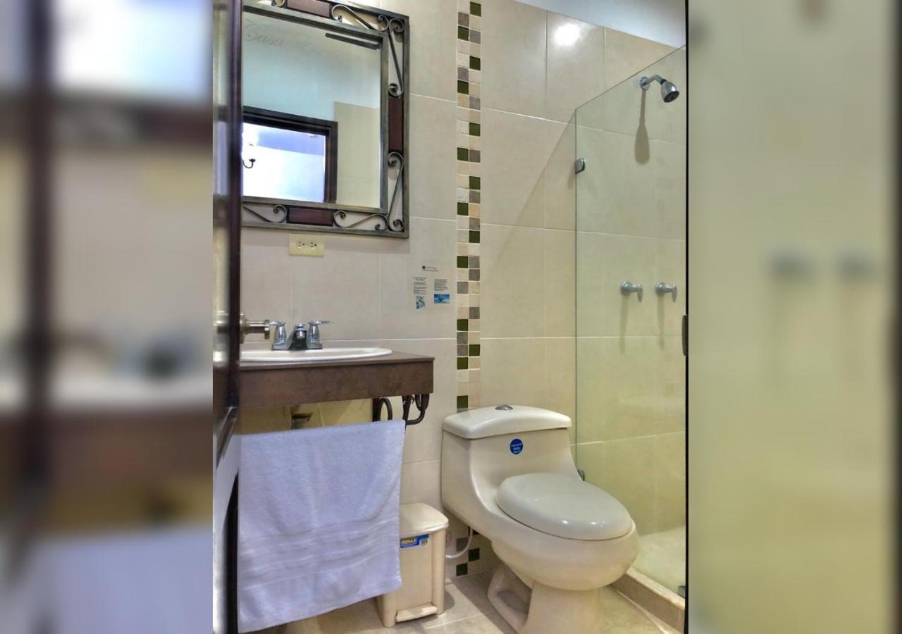 Casa Escobar Buga Hotel Luaran gambar