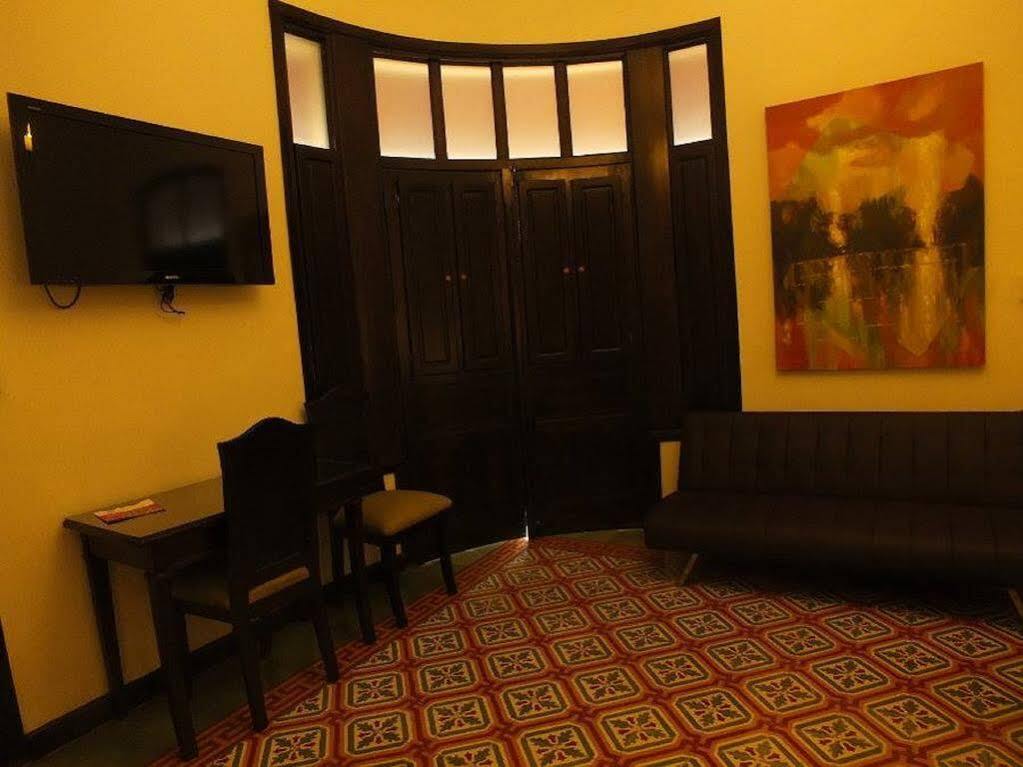 Casa Escobar Buga Hotel Luaran gambar